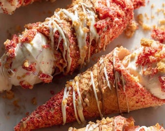 Erdbeer-Crunch-Käsekuchenkegel Rezept - Sofortiger digitaler Download