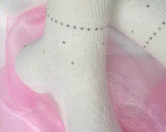 Elfenbensfärgade blommiga spetsstrumpor till mitten av vaden med skimrande strass – Vuxenstorlek, tunna eleganta strumpor, brud-/cottagecore-stil