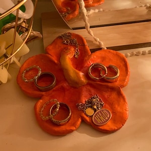 Handpainted Hibiscus trinket dish  - A &quot;Touch of Hawaii&quot;