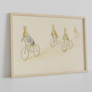 Illustrazione vintage di coniglietti d'epoca, stampa per bambini di Benjamin Bunny and Friends on Bicycles, libro per bambini d'epoca con conigli.