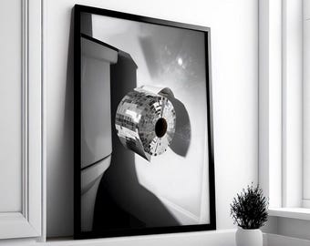 Impressão artística divertida em papel higiênico com bola de discoteca: decoração glamourosa para banheiro