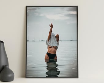 Feministische Mittelfingerabdruck: Digitale Fotografie - starke Frau