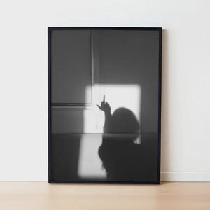 Poster con dito medio di donna, in bianco e nero, stampa femminista, decorazione da parete per la camera da letto di ragazze adolescenti, decorazione estetica per la stanza, pronto da appendere