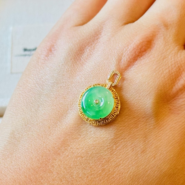 Imperial Green Jadeite Bi Disc Pendant in 18K Gold with Diamonds - Timeless Elegance
