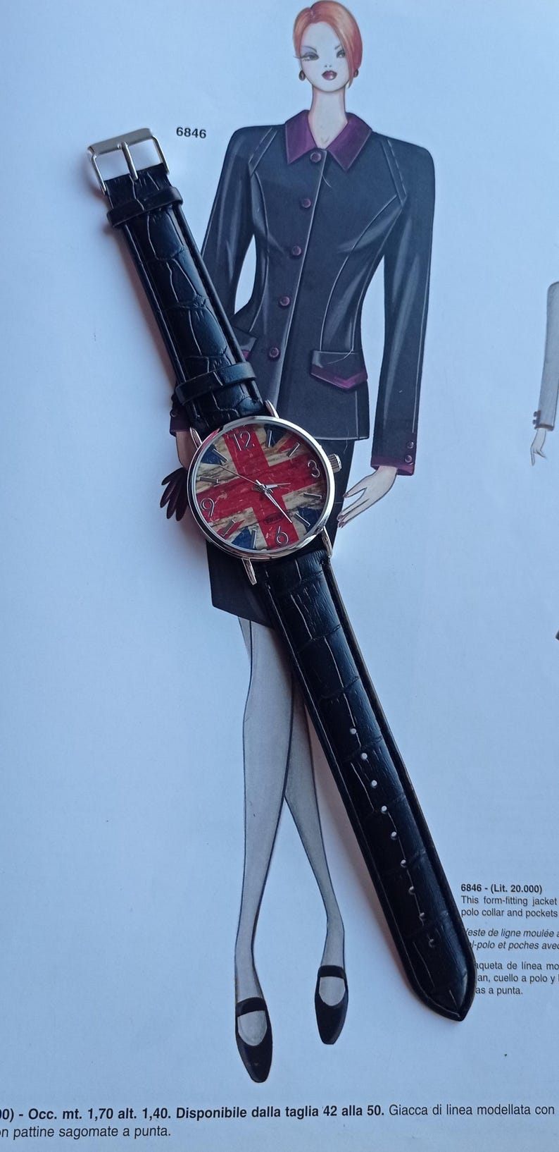 New wristwatch featuring the Union Jack (British flag) on the dial, with a black faux leather strap and silver buckle. Unused quartz timepiece, stylish and perfect for fans of British culture or punk fashion.