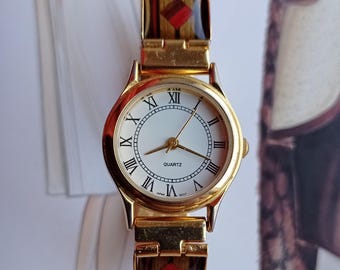 Elegante Vintage Damen Armbanduhr mit Geometrischen Inlays - Warme Gold & Rot Töne - Einzigartige Retro Quarz Uhr - Selten, Zeitlos
