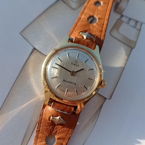 Vintage Timex Women display picture 2