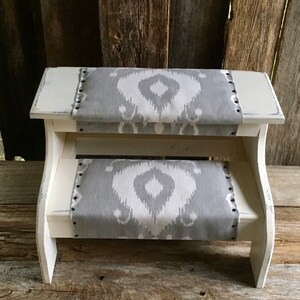 Bed steps white farmhouse distressed finish with gray fabric for pets or people customizable image 8