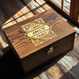 Custom Whiskey Glass & Stones Set – Gift for Him with Engraved Box – Bourbon Lover, Groomsmen, Dad Gift, Rustic Barware, Gift For Him