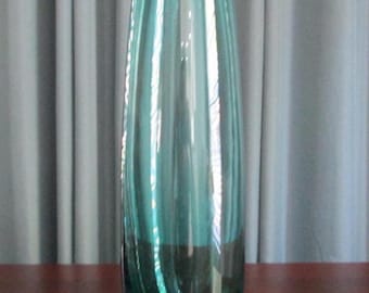Finse Riihimaki Tamara Aladin-stijl grote blauwgroene glazen vaas - MCM - 15-1/2" hoog