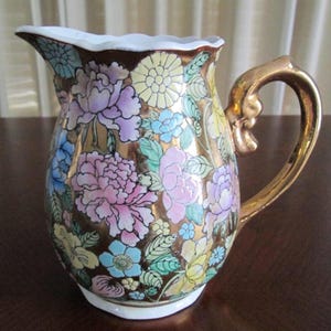 Vtg Chinese Porcelain Pitcher w/Colorful Hand Painted Flowers and Gold Backround