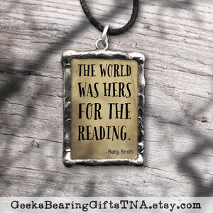 Pendant with vintage Victorian artwork and inspiring quote about reading image 2