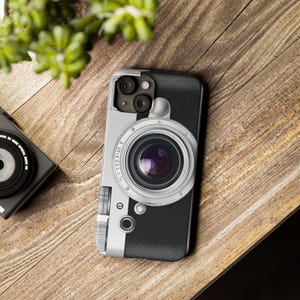 Retro Camera Phone Case for Vintage Style Phone Accessory