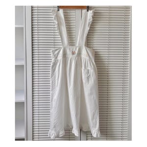 ヴィンテージ レトロ.エプロンドレス ヴィンテージ風プレーリーエプロンドレス、刺繍入り、綿100％、フリル