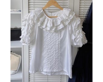 Vintage White Ruffle Lace Blouse – Back Button Romantic Cottagecore Top with Pintuck Detail | Short Puff Sleeves Made in Japan