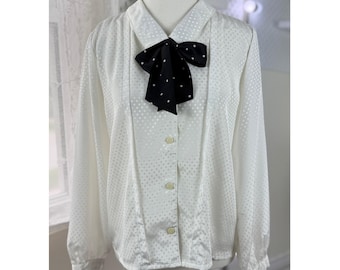 Blusa vintage japonesa de lunares con lazo, hecha en Japón, blusa de satén, blusa con lazo, blusa de manga larga, blusa de oficina para mujer, estilo retro femenino.