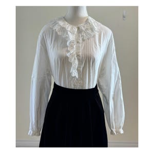 Japanese Vintage 100% Cotton Lace Blouse Ruffle Collar Shirt Victorian Style Romantic Lolita Classic Puff Sleeve Retro Workwear Streetwear