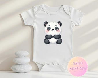 Body per neonati e abbigliamento per bambini a forma di tenero panda: modelli unici per il tuo piccolo!