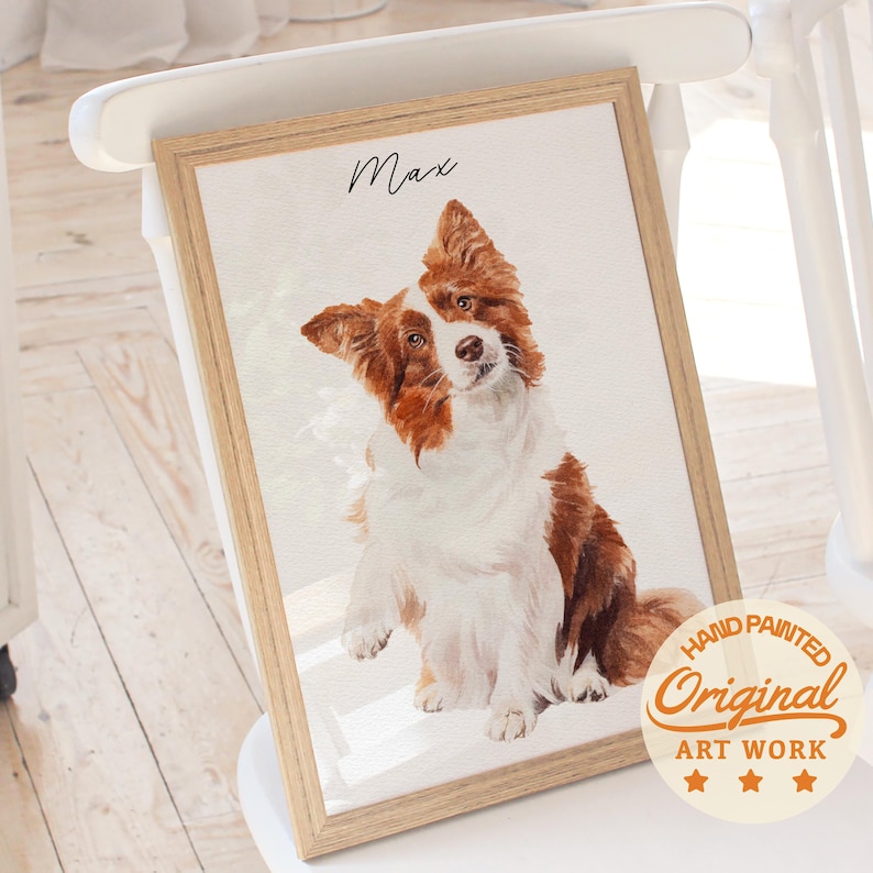 Puede incluir: Retrato en acuarela enmarcado de un perro, principalmente blanco con marcas marrones, con el nombre "Max" en escritura. La obra de arte est&aacute; en un marco de madera clara, con una pegatina "Hand Painted Original Art Work".