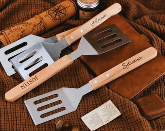 Personalized Engraved BBQ Spatula,Custom Engraved BBQ Tool,Customized Grill Tool for Dad Grandfather,Perfect Gift for BBQ Enthusiasts