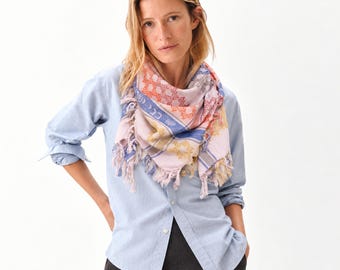 Multicolor Pink Interlink Cotton Sudra Scarf with Fringes