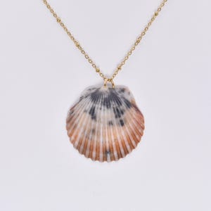 Scallop Shell Jewelry, Handmade Seashell Necklace, Boho Beach Jewelry, Ocean-Inspired Gift, Coastal Style, Shell Jewelry, 30A Souvenir