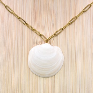 Buttercup Lucine Shell Necklace, Handmade Seashell Necklace, Boho Beach Jewelry, Ocean-Inspired Gift, Coastal Style, Shell Jewelry