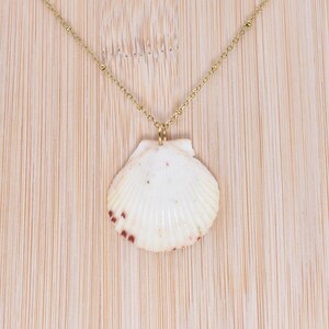 Scallop Shell Jewelry, Handmade Seashell Necklace, Boho Beach Jewelry, Ocean-Inspired Gift, Coastal Style, Shell Jewelry, 30A Souvenir