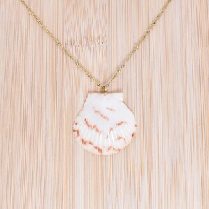 Scallop Shell Jewelry, Handmade Seashell Necklace, Boho Beach Jewelry, Ocean-Inspired Gift, Coastal Style, Shell Jewelry, 30A Souvenir