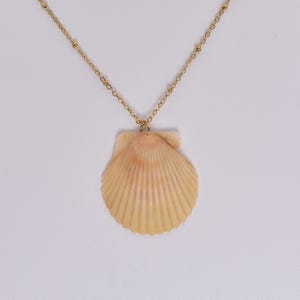 Scallop Shell Jewelry, Handmade Seashell Necklace, Boho Beach Jewelry, Ocean-Inspired Gift, Coastal Style, Shell Jewelry, 30A Souvenir