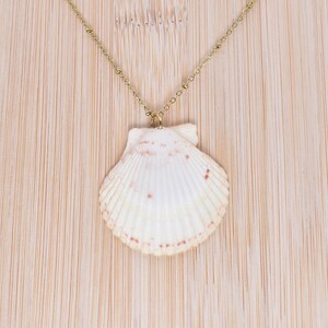 Scallop Shell Jewelry, Handmade Seashell Necklace, Boho Beach Jewelry, Ocean-Inspired Gift, Coastal Style, Shell Jewelry, 30A Souvenir