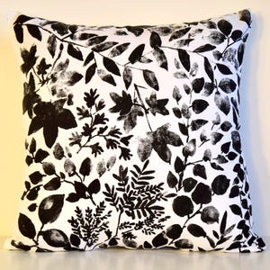 Vintage | Black | White | Handmade Pillow Case | Marimekko Pattern | Solid Black |  18x18 inches (45x45cm)