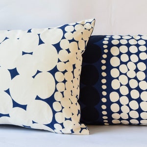 Handmade Pillow Cover | Marimekko Jurmo Fabric | Blue and White oModern design | Sewn by Me | Bold Scandinavian Style |12x20 Inches(30x50cm)