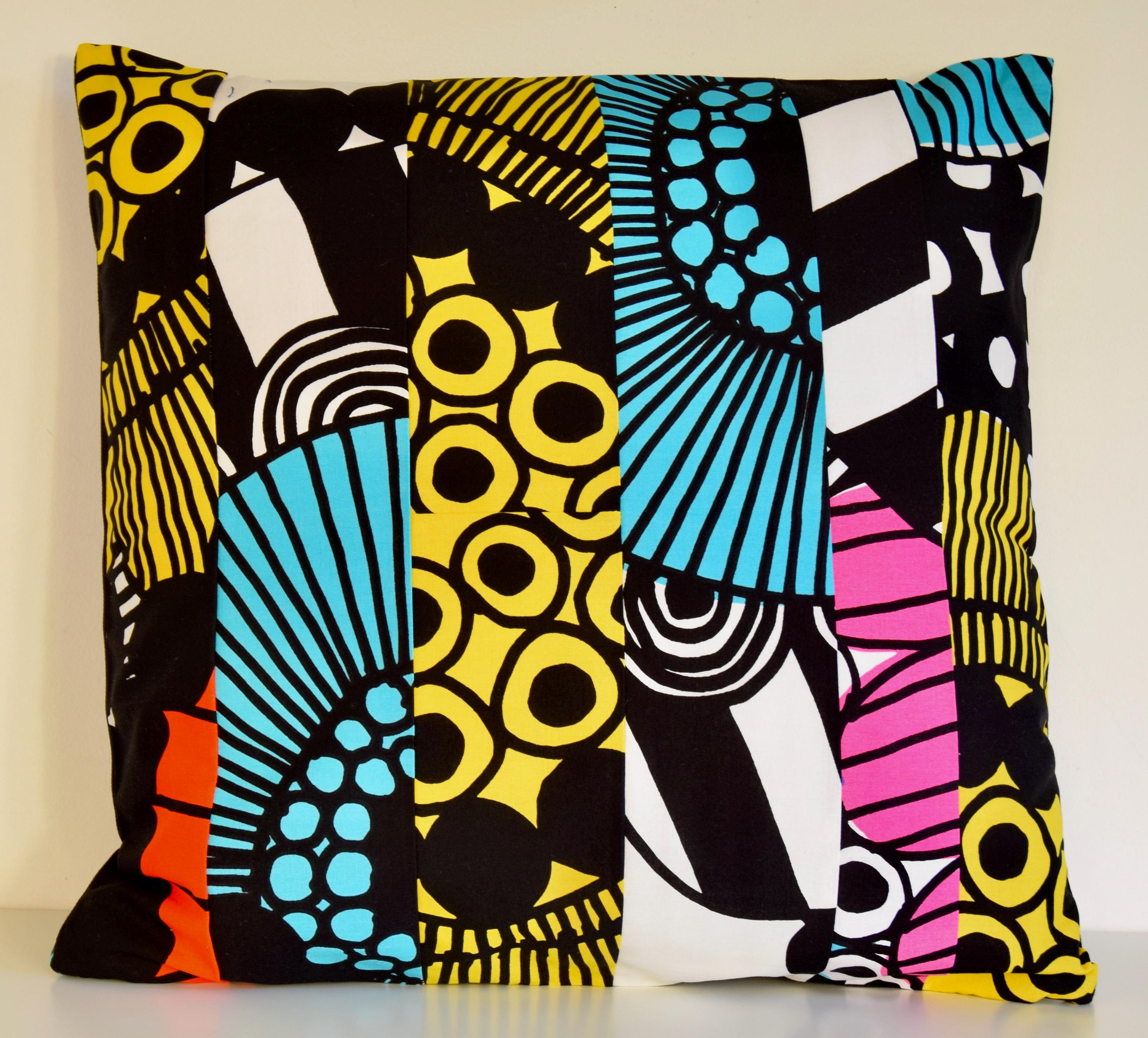 marimekko SIIRTOLAPUUTARHA クッション ペア Marimekko Siirtolapuutarha Pillow Cover: Handmade Cotton Cushion
