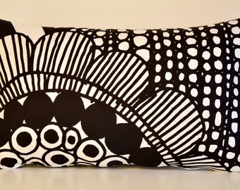 Bolster Pillow | Black white | Marimekko Pillow Cover | Siirtolapuutarha Pattern | Handmade | 12x20 (35x50cm)