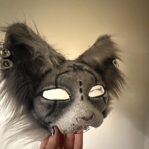 Weiß - graue Katzenmaske - Therian-Maske - Kunstfell - Filz