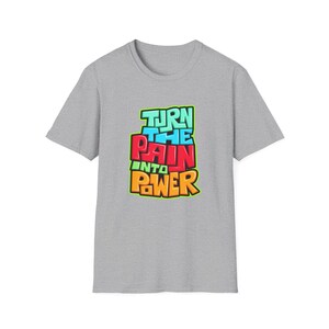 Ermächtigendes Unisex Softstyle T-Shirt, Motivations-T-Shirt, Inspirationskleid, Geschenk zur Verbesserung des Unternehmens, Freizeitkleidung, unterstützende Mode