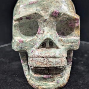 Ruby in Zoisite Skull – 1.1 kg Hand-Carved Specimen
