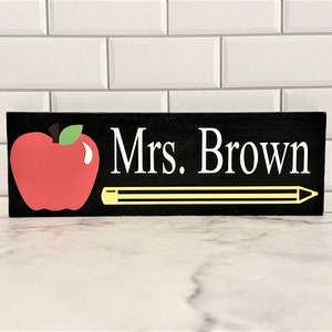 Teacher Name Plate Gift For Teacher Appreciation Classroom Décor ~ Kindergarten Teacher End Of School Gift ~ Personalized Teacher Desk Sign