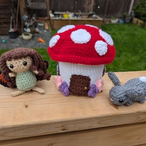 Fairy Amigurumi Häkelanleitung mit Pilz-Haus und Kaninchen-Haustier, PDF in Englisch