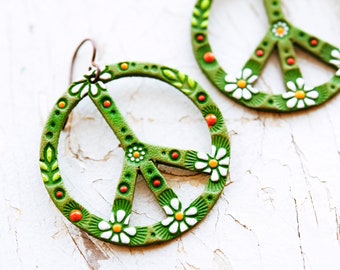 SMALLER Spring Green Daisy Peace Sign Leather Earrings - Hippie Flower dangles - Hippy colorful handpainted - Pick Your Size Mesa Dreams