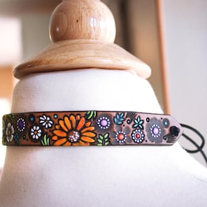 Choker necklace - Leather Wildflowers and Sunflowers Accessory - Colorful Hand Painted - Handmade by Mesa Dreams - Adjustable Vintage Style