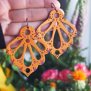 Lacy Art Nouveau Leather Earrings: Purple Accents, Niobium Ear Wires image 4