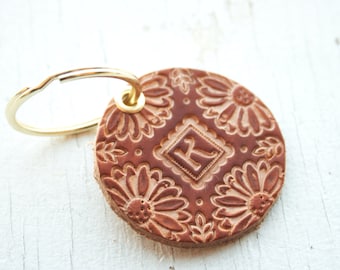 Leather Keychain - Sunflower and Monogram - Rustic Woodland Finger key fob - Vintage style - Personalized