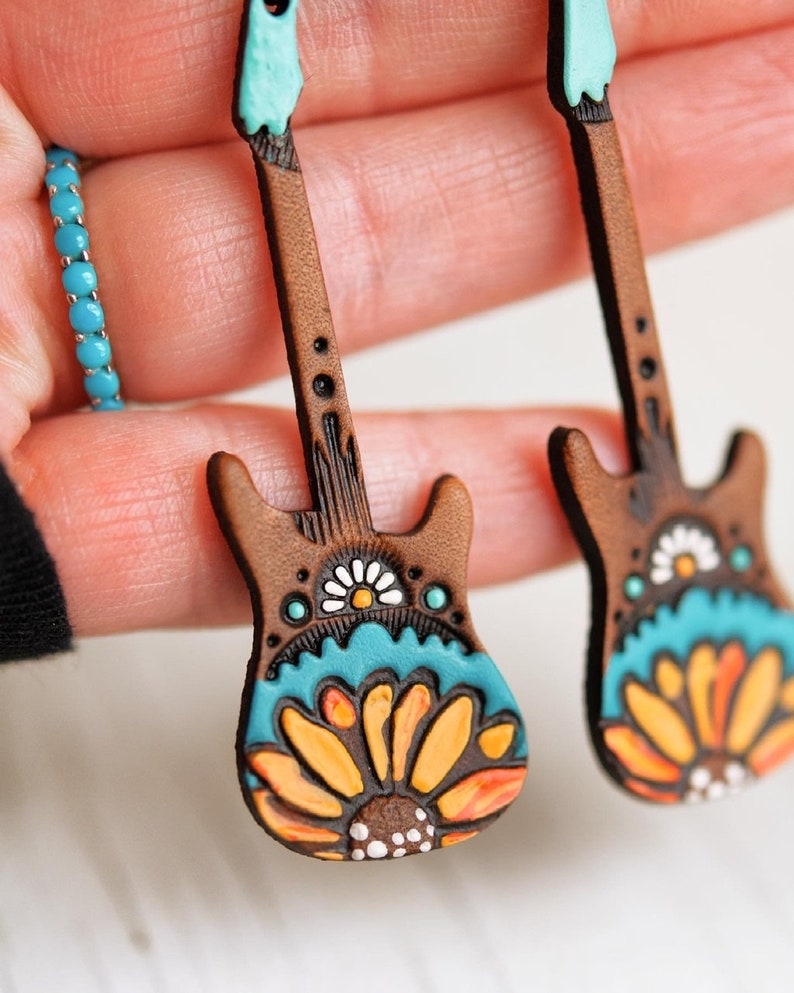 Jolene Sunflower Leather Electric Guitar Earrings Bild 3