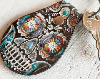 Handmade Sugar Skull Leather Keychain: Día de los Muertos