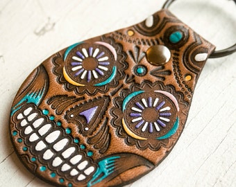 Handmade Leather Sugar Skull Keychain: Día de los Muertos