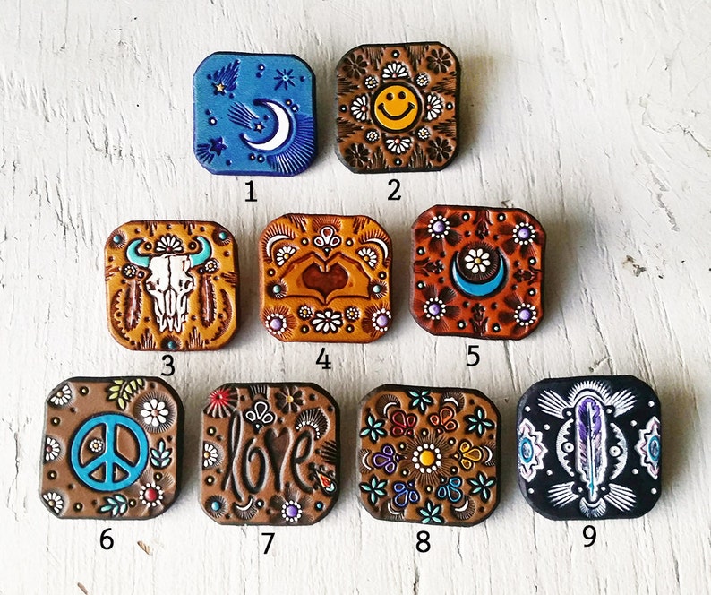 Pinback Brooch or Magnet Handmade Tooled Leather Designs Choisissez votre favori peint sud-ouest, signe de paix, visage souriant, floral image 2