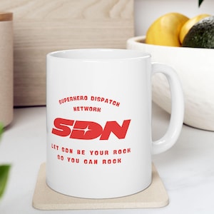 Superhjälte Dispatch Network-mugg, Dispatch Game, Golem, Dispatch The Game-merchandise, Dispatch Waterboy, SDN, Sonar Dispatch, Invisigal, Mecha-man