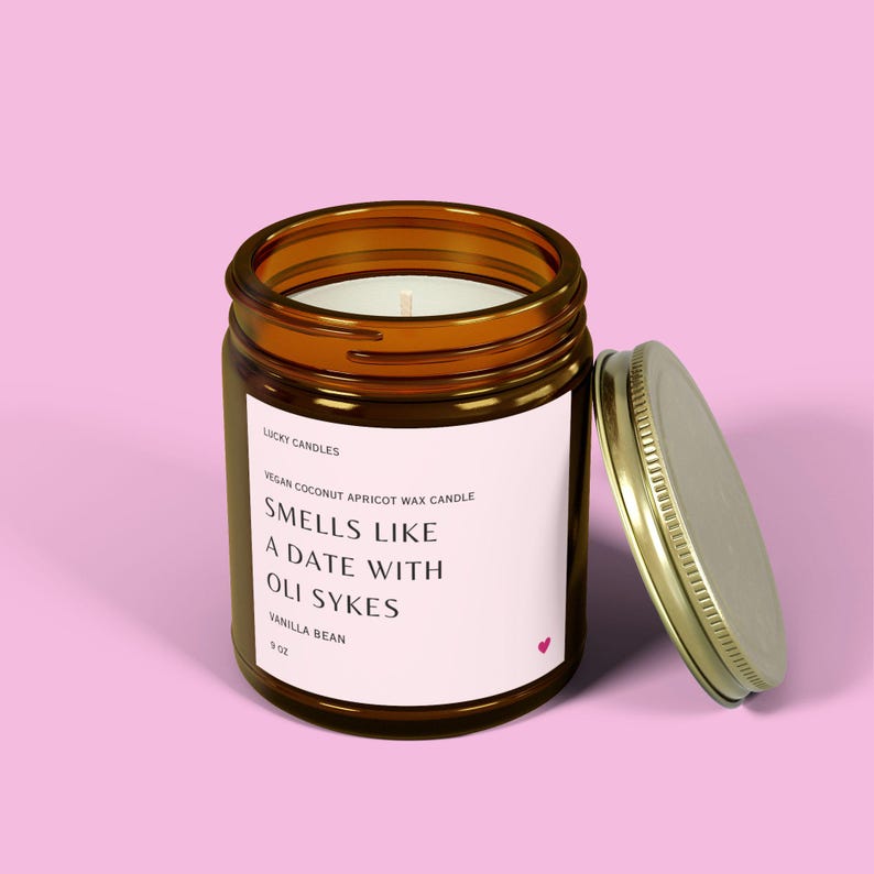 オリ・サイクスとブリング・ミー・ザ・ホライズンの「Smells Like a Date」 画像 2